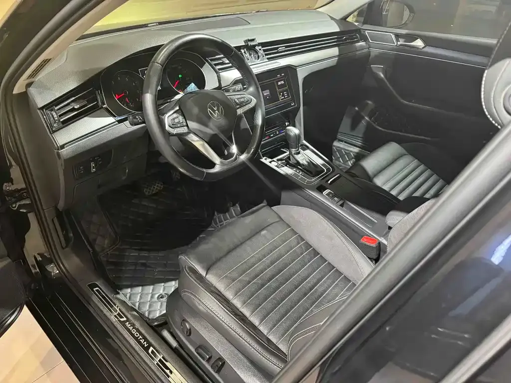 Volkswagen Magotan 2023 из CN, фото 4
