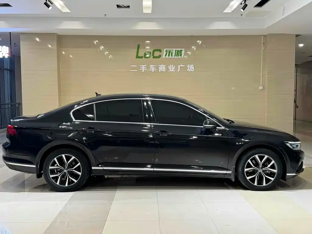Volkswagen Magotan 2023 из CN, фото 9