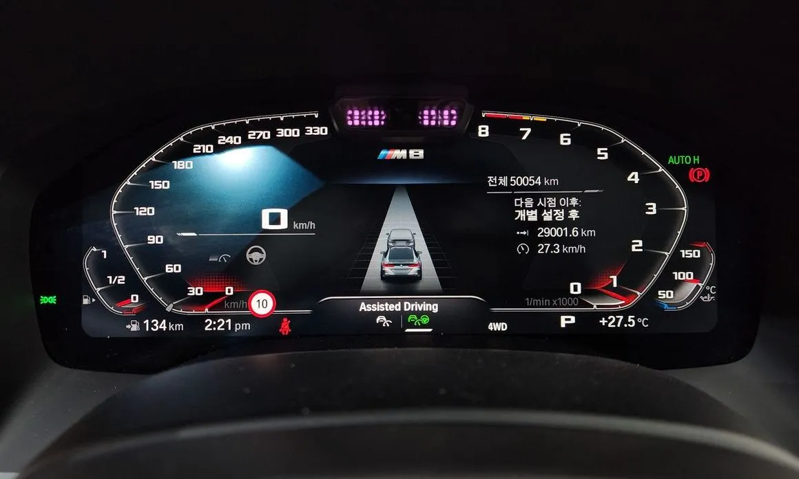 BMW M8 2022 из KR, фото 2