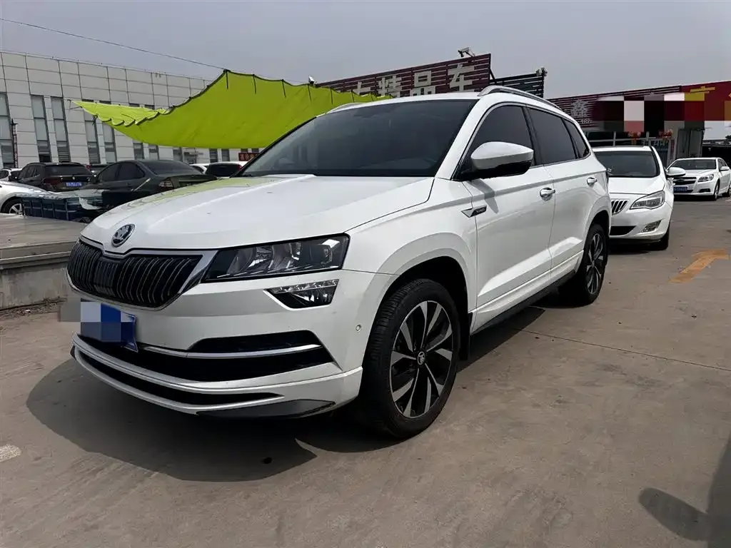 Skoda Karoq — фото 1