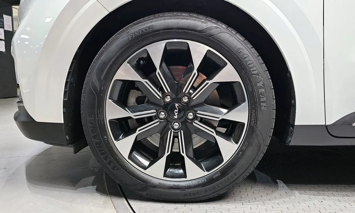 Kia Carnival 2023 из KR, фото 5