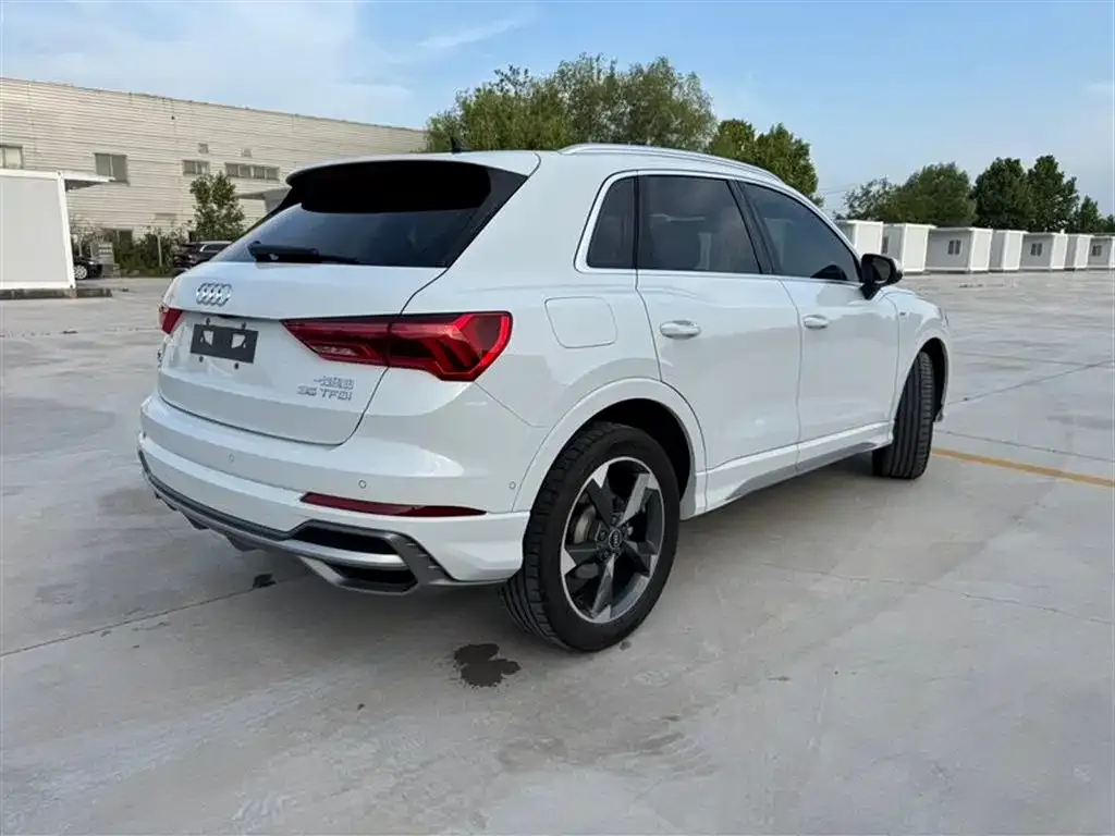 Audi Q3 — фото 2