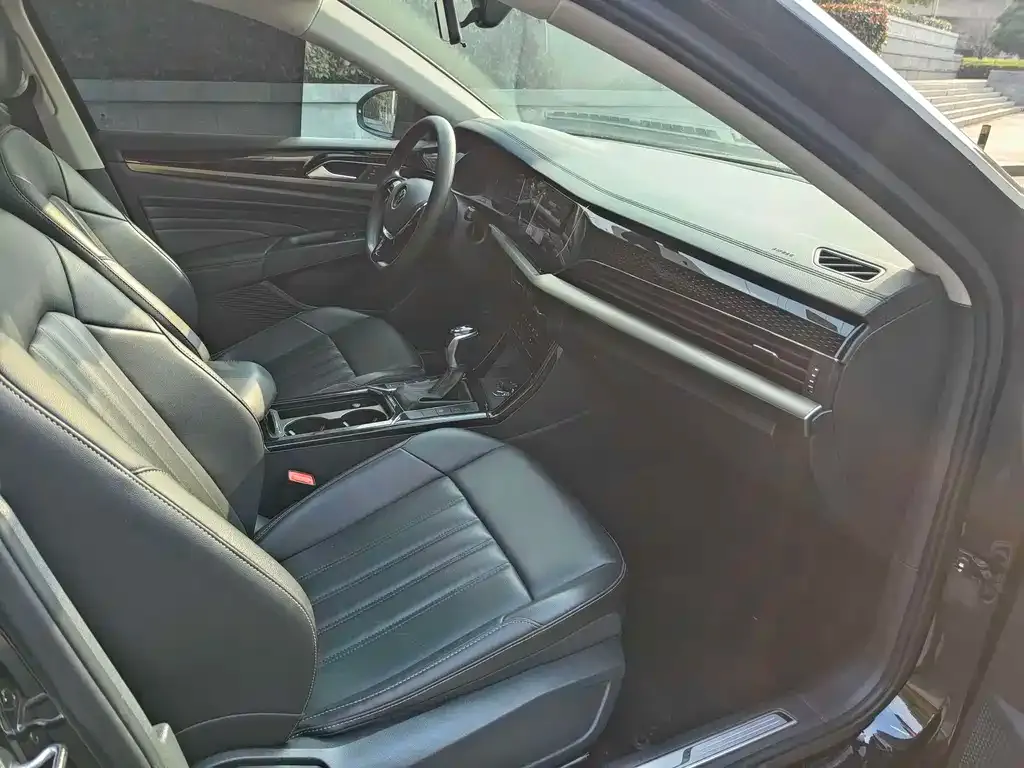 Volkswagen 帕萨特插电混动 — фото 3