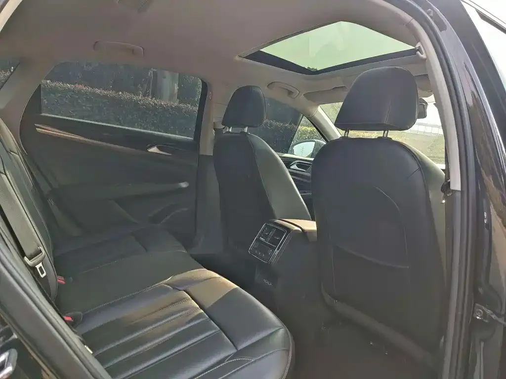 Volkswagen 帕萨特插电混动 — фото 8