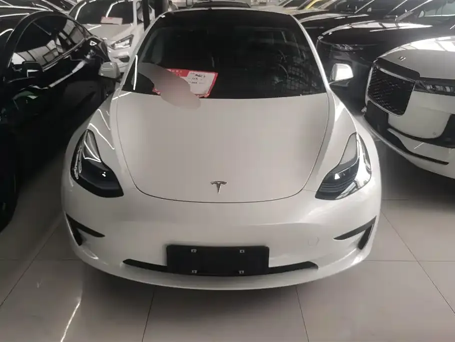 Tesla Model 3 — фото 10