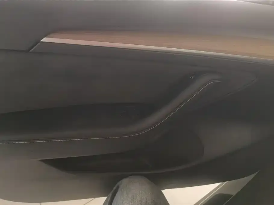 Tesla Model 3 — фото 6