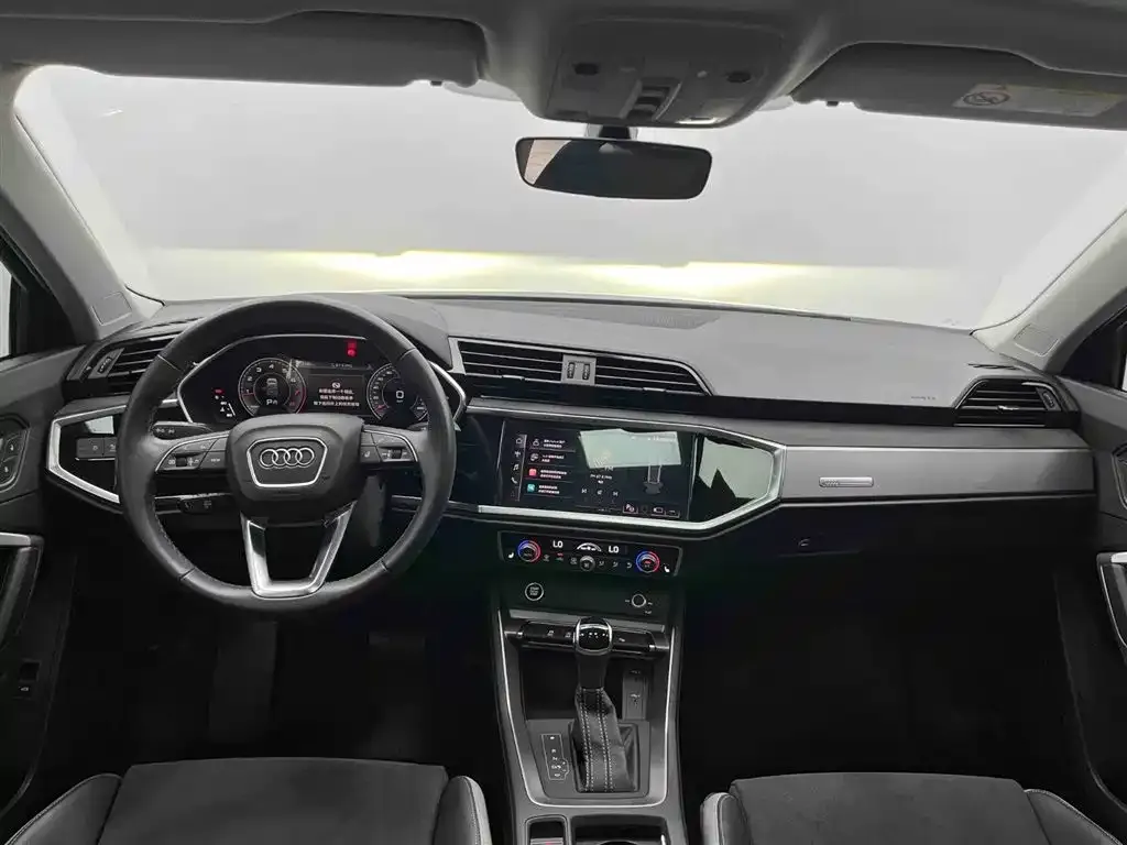 Audi Q3 — фото 4