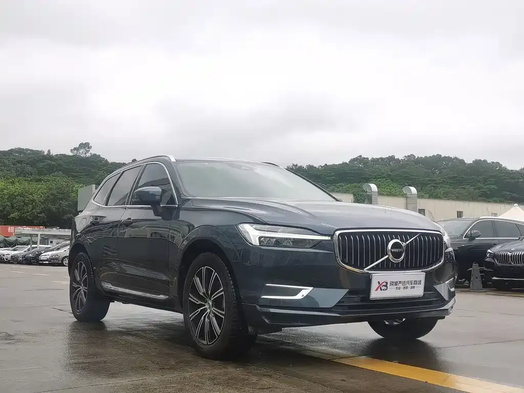 Volvo XC60 — фото 6