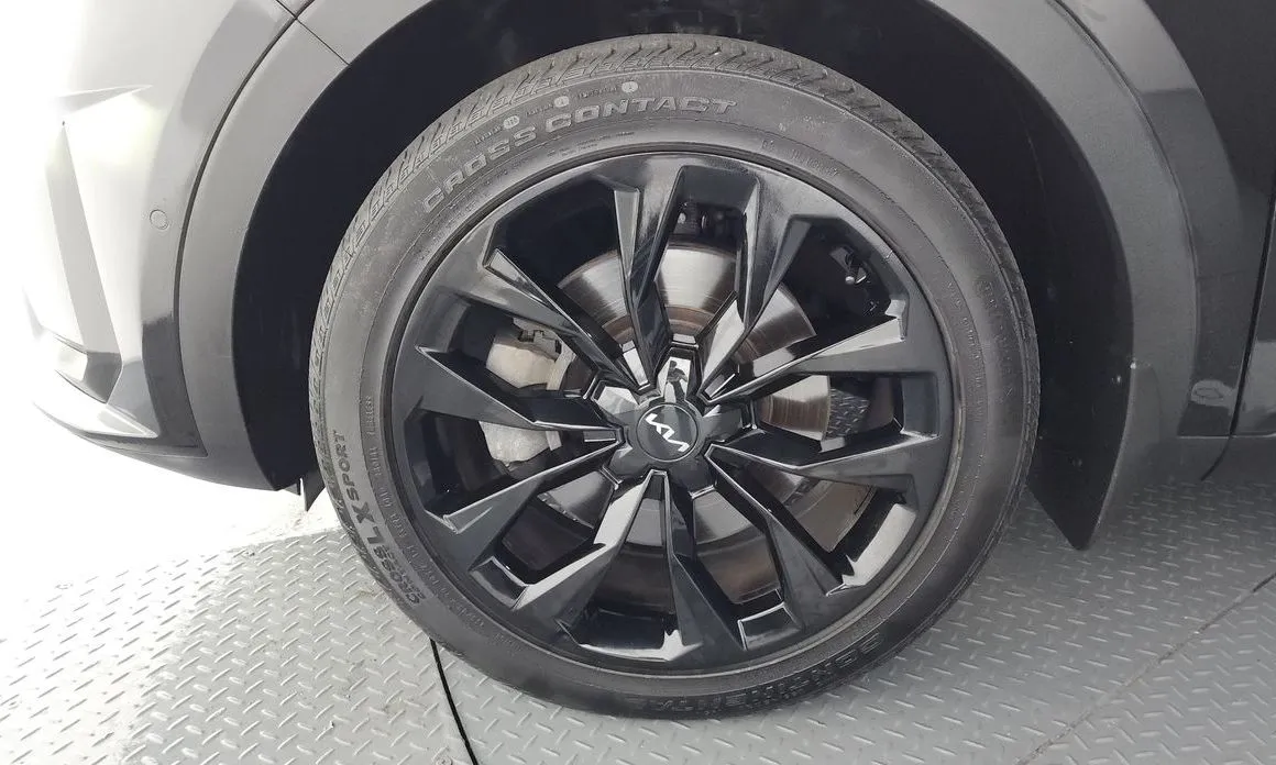 Kia Sorento — фото 10