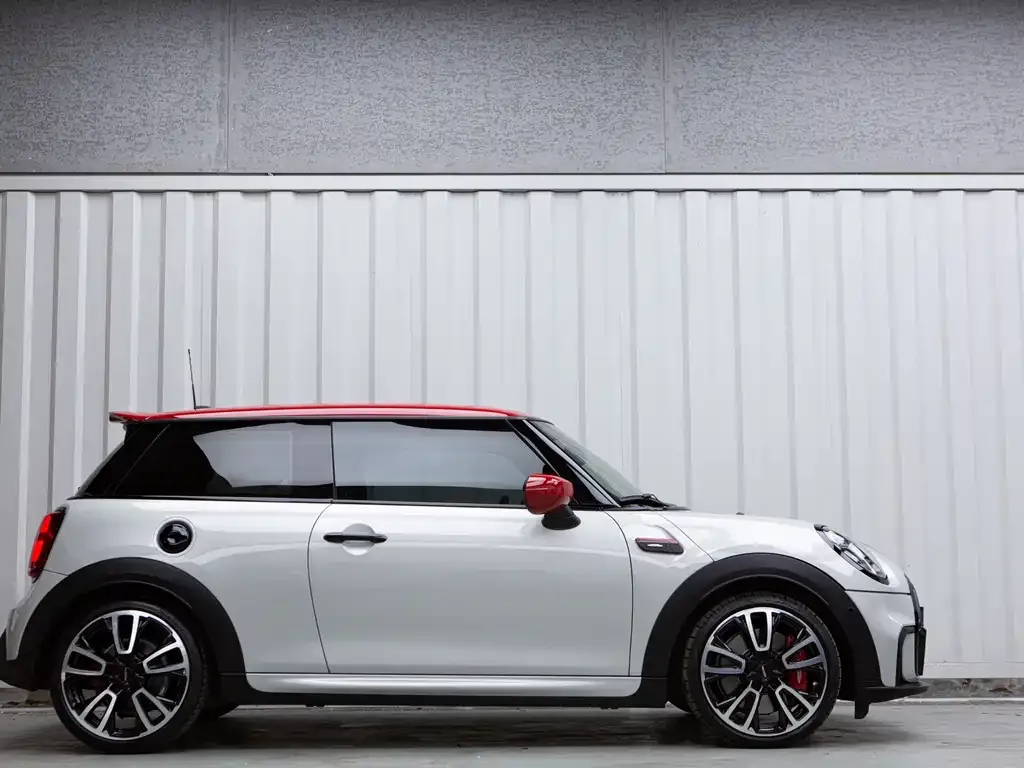 MINI JCW (John Cooper Works) — фото 3