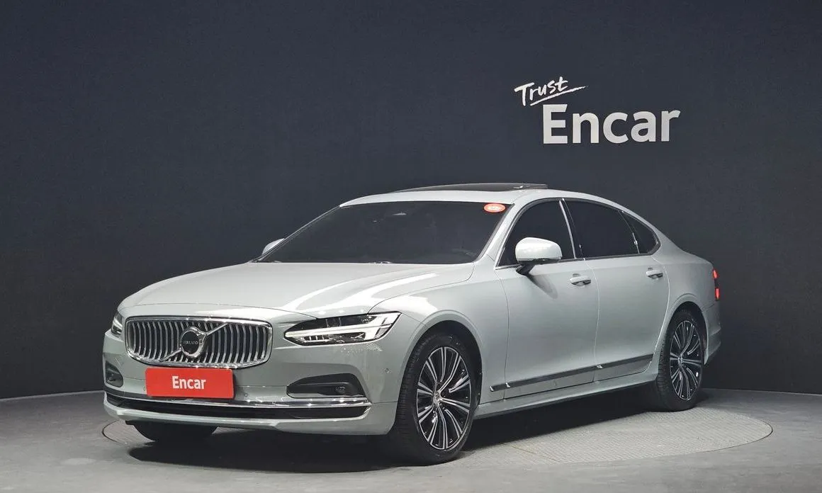 Volvo S90 — фото 1