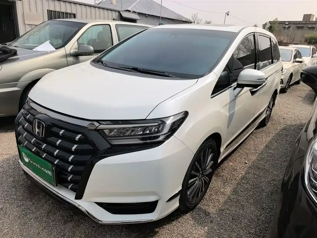 Honda Elysion 2022 из CN, фото 1