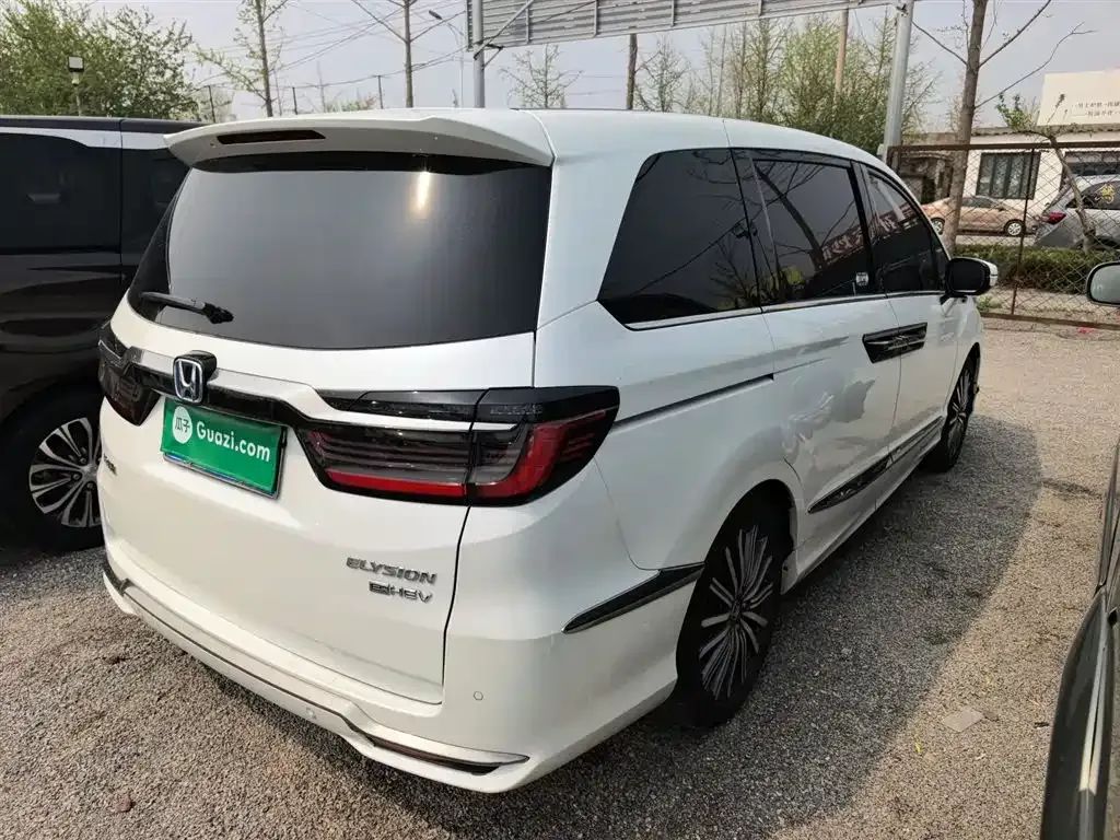 Honda Elysion 2022 из CN, фото 9