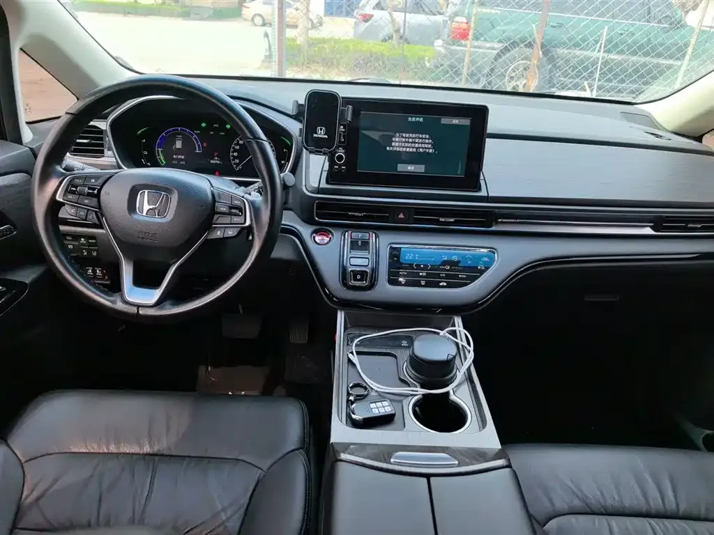 Honda Elysion 2022 из CN, фото 6