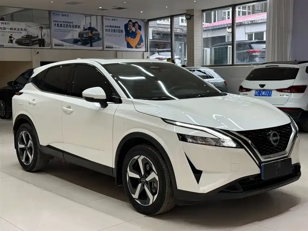 Nissan Qashqai — фото 9