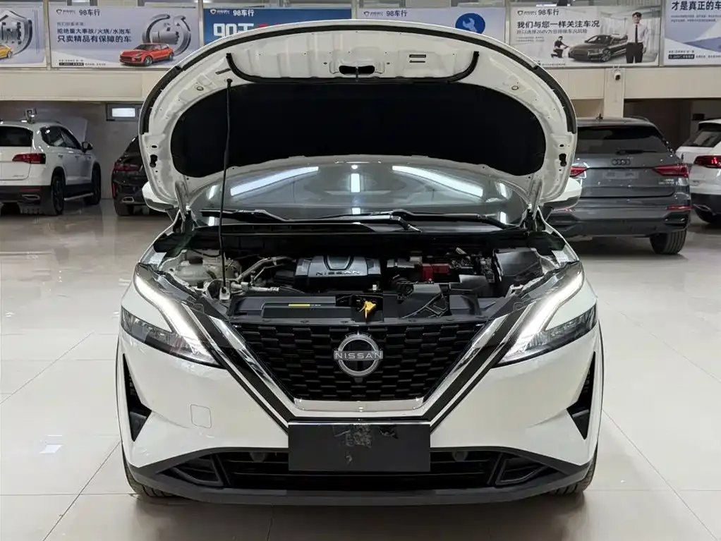 Nissan Qashqai — фото 10