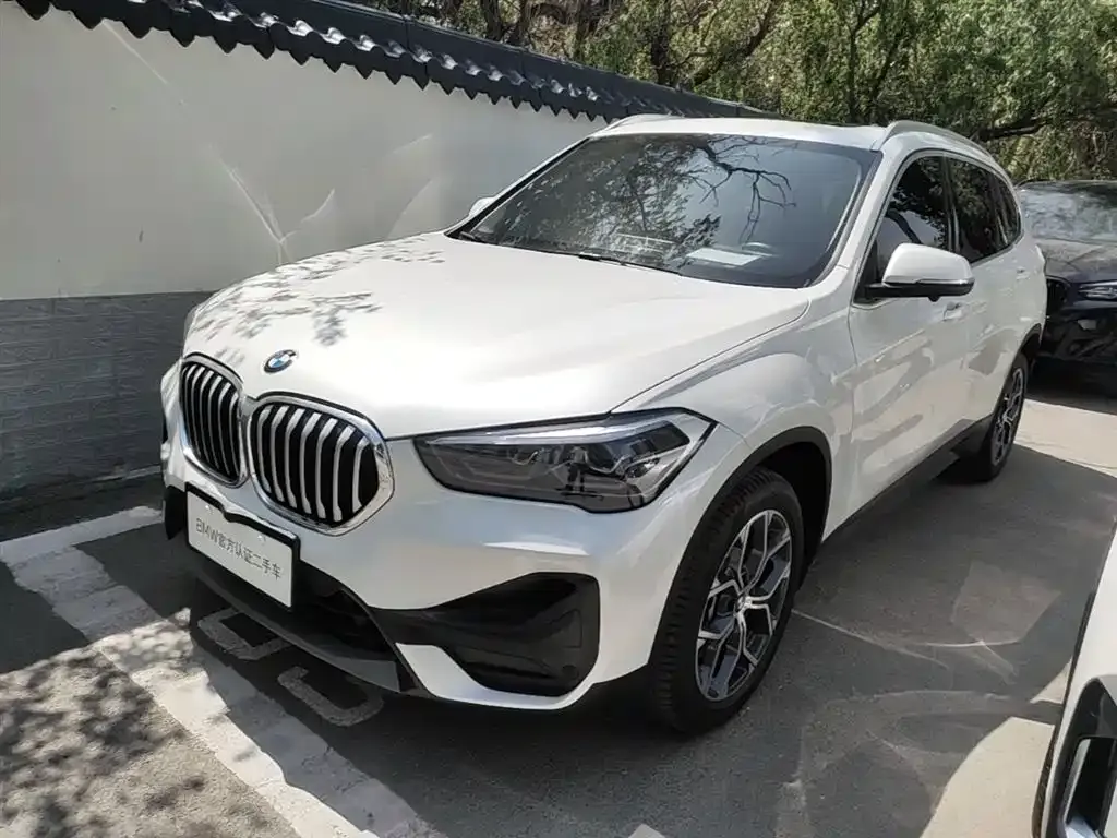 BMW X1 — фото 8
