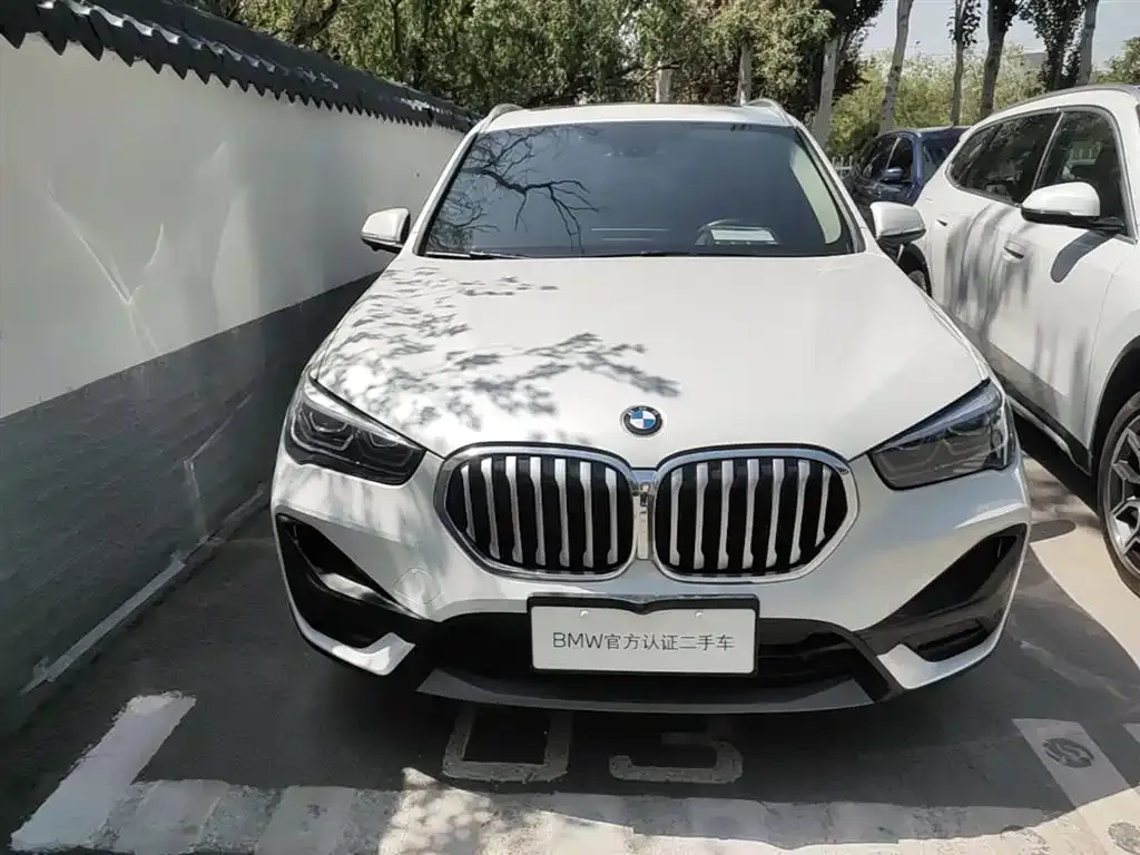 BMW X1 — фото 9