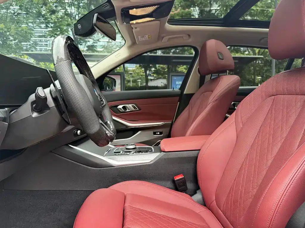 BMW 3 Series 2024 из CN, фото 3