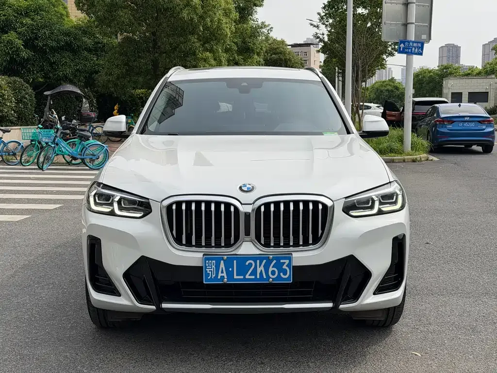 BMW X3 — фото 9