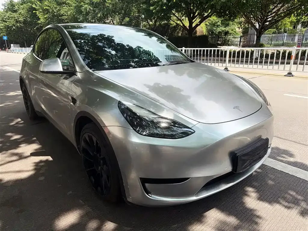 Tesla Model Y — фото 7