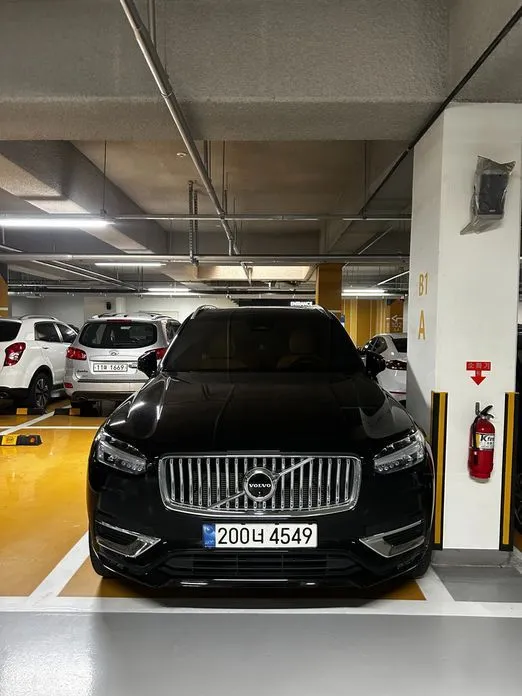 Volvo XC90 — фото 1