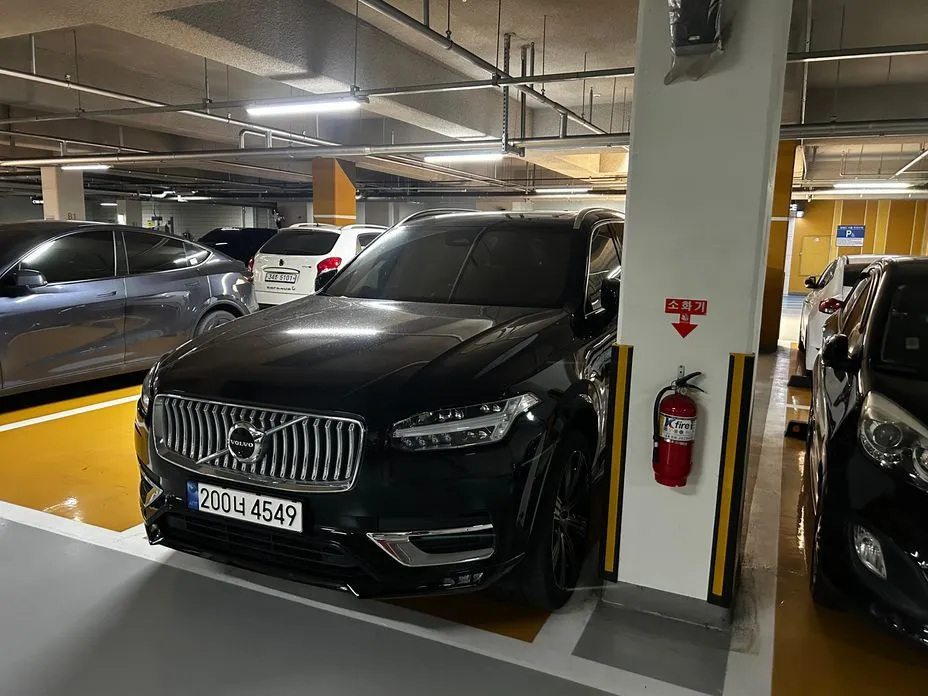 Volvo XC90 — фото 10