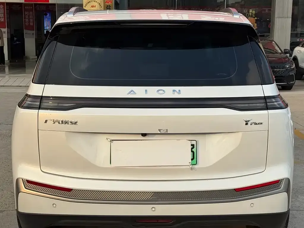 Aion Y — фото 2
