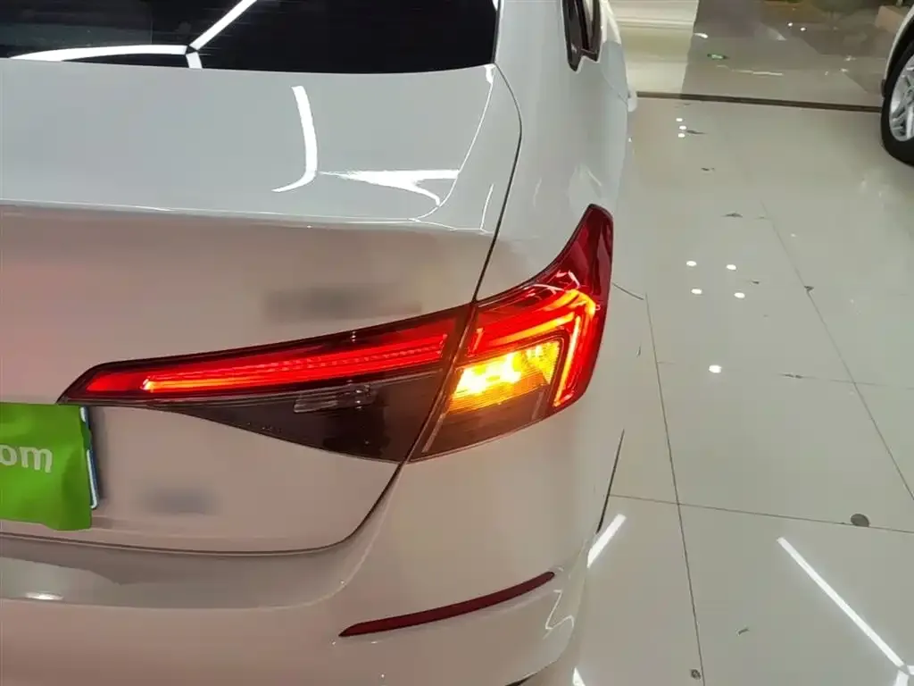 Honda Civic — фото 5