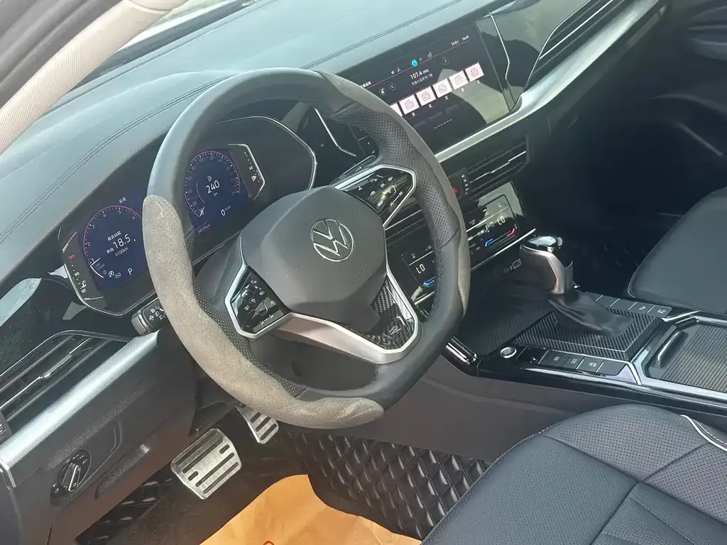 Volkswagen Passat — фото 7