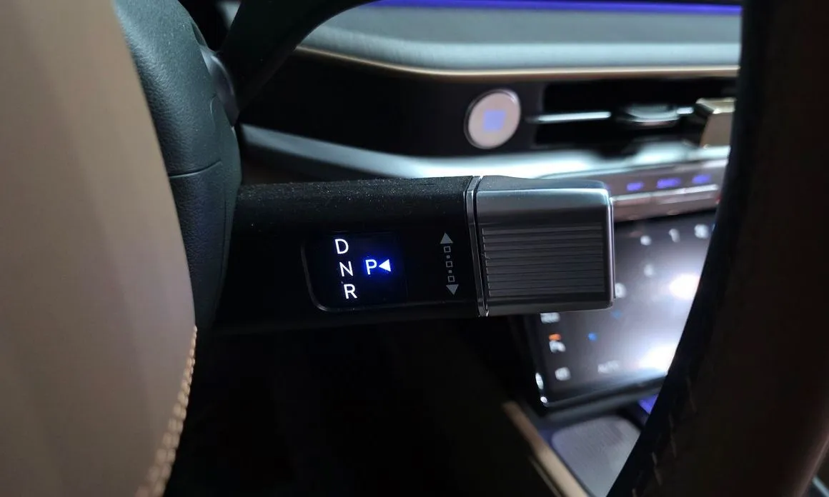 Hyundai Grandeur 2025 из KR, фото 2
