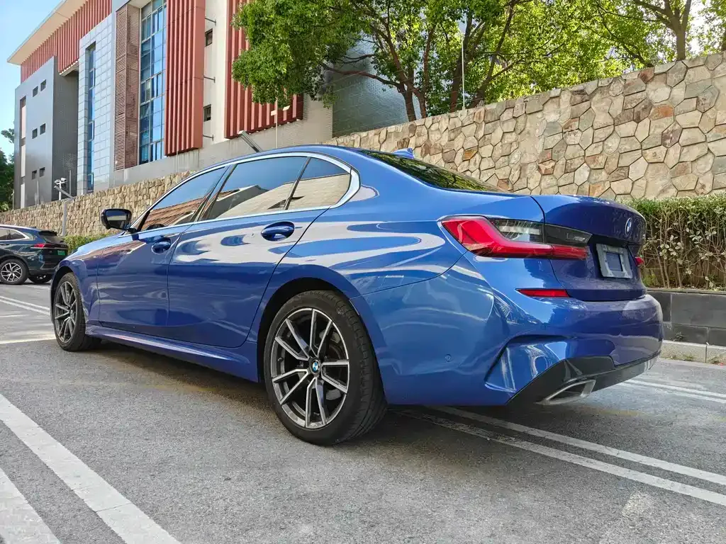 BMW 3 Series 2021 из CN, фото 7