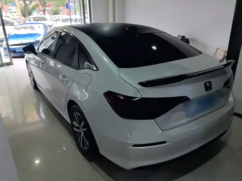 Honda Civic — фото 2