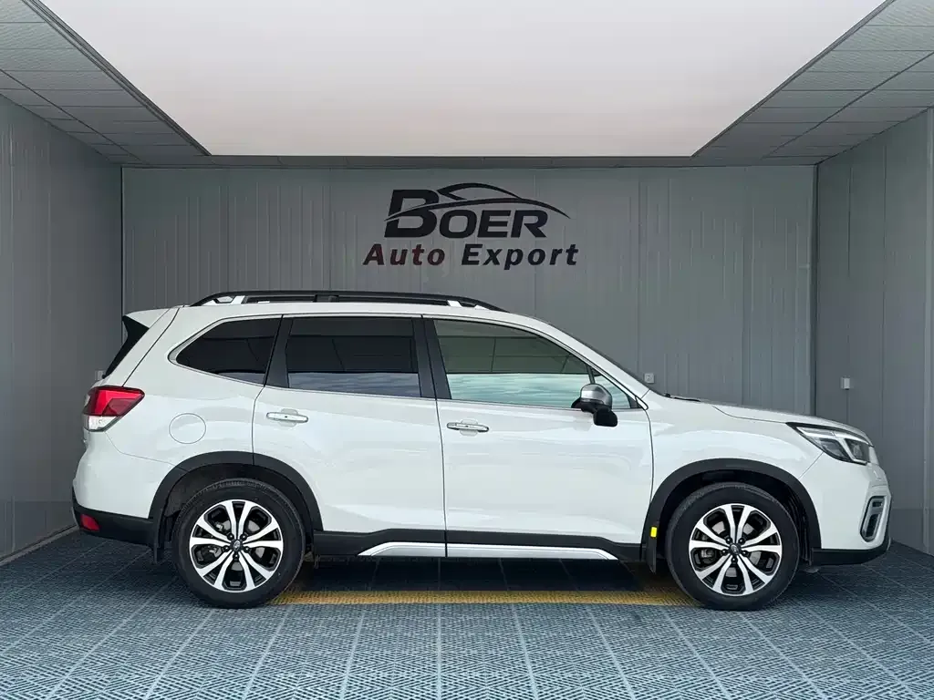 Subaru Forester — фото 7