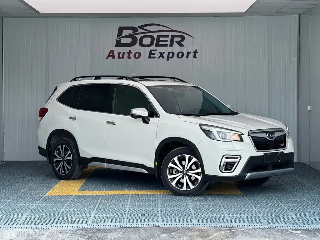Subaru Forester — фото 3