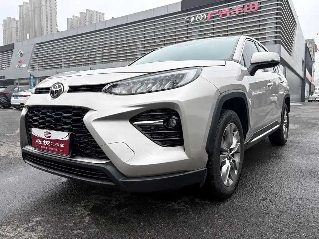 Toyota Wildlander — фото 1