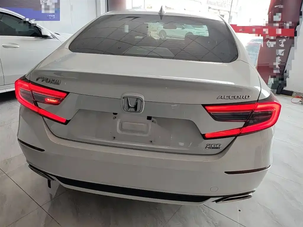 Honda Accord — фото 3