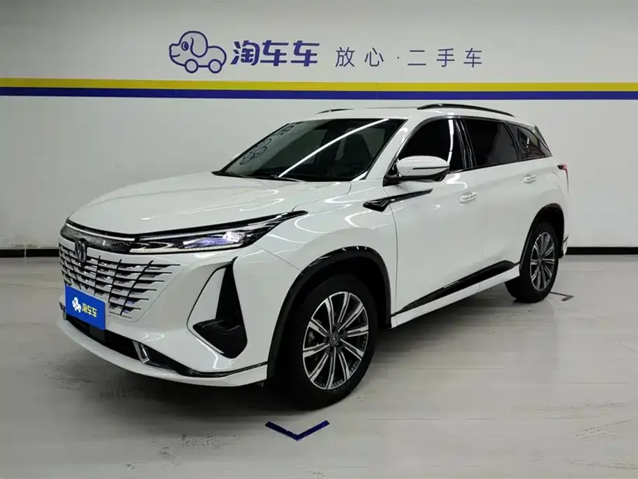 Changan CS75PLUS — фото 1