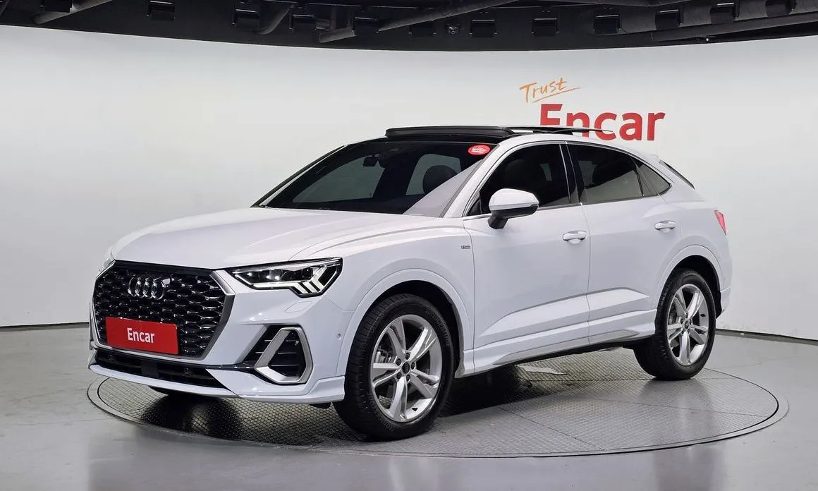 Audi Q3 — фото 1