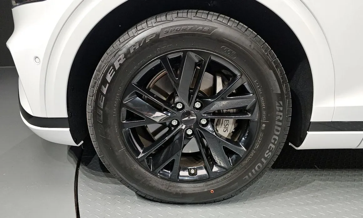 Genesis GV70 2025 из KR, фото 7