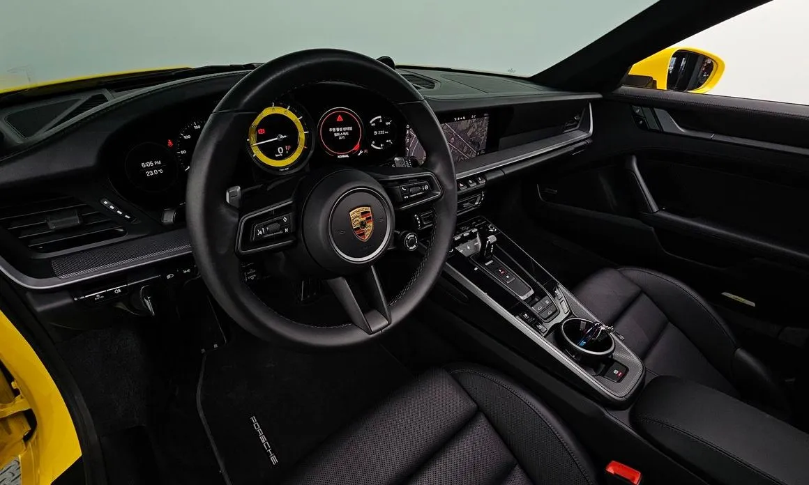 Porsche 911 2021 из KR, фото 7