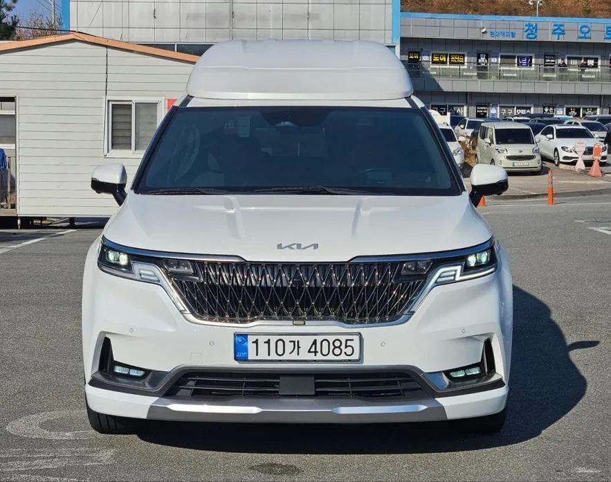 Kia Carnival — фото 1