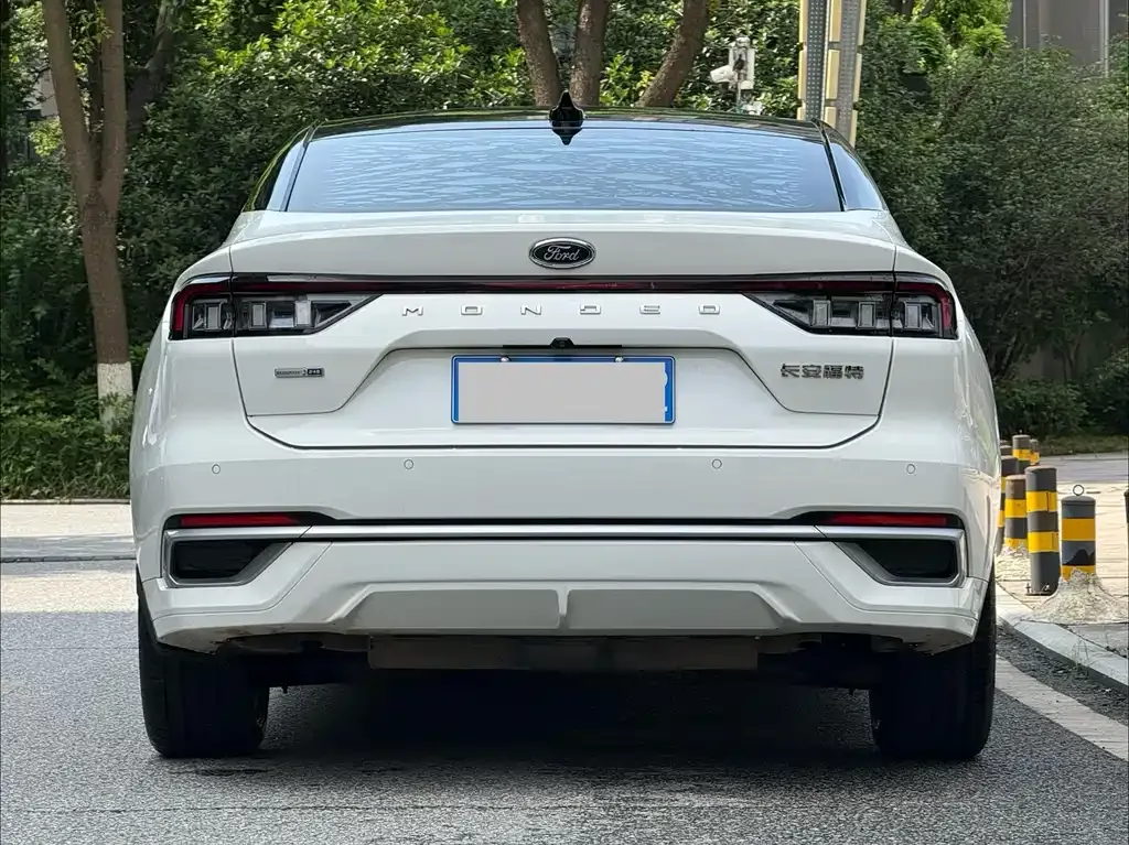 Ford Mondeo 2023 из CN, фото 4