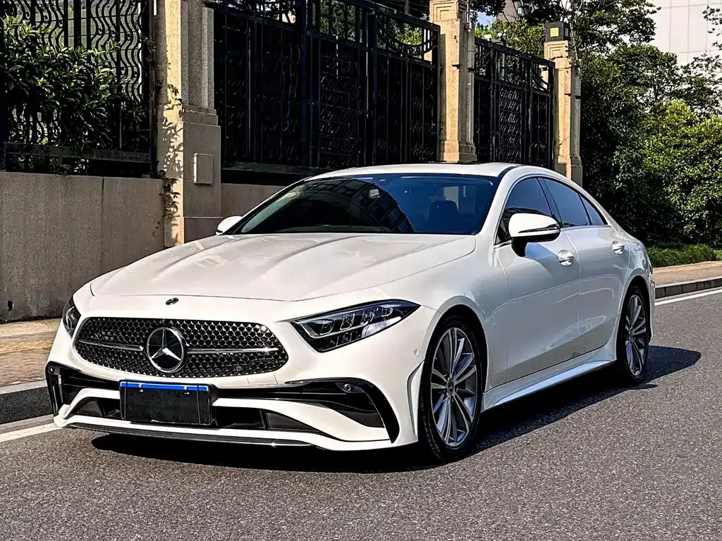 Mercedes-Benz CLS — фото 1