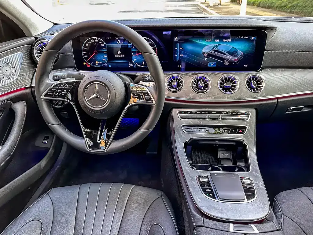 Mercedes-Benz CLS — фото 6