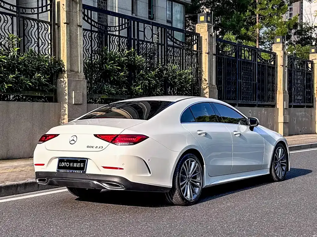 Mercedes-Benz CLS — фото 3