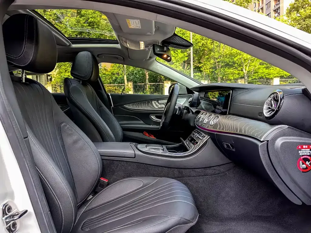 Mercedes-Benz CLS — фото 5
