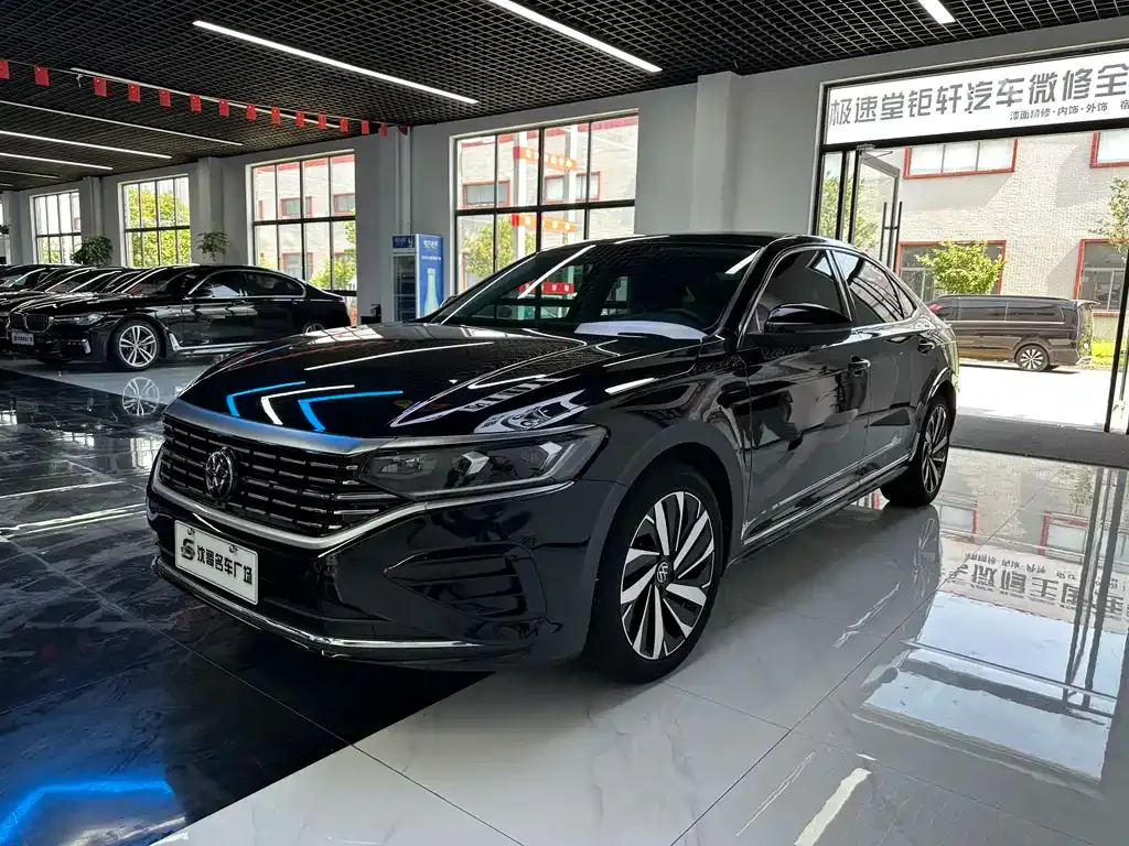 Volkswagen Passat — фото 1