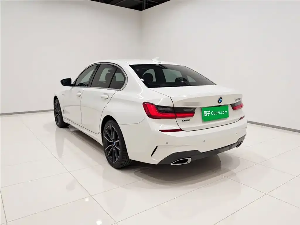 BMW 3 Series 2021 из CN, фото 2