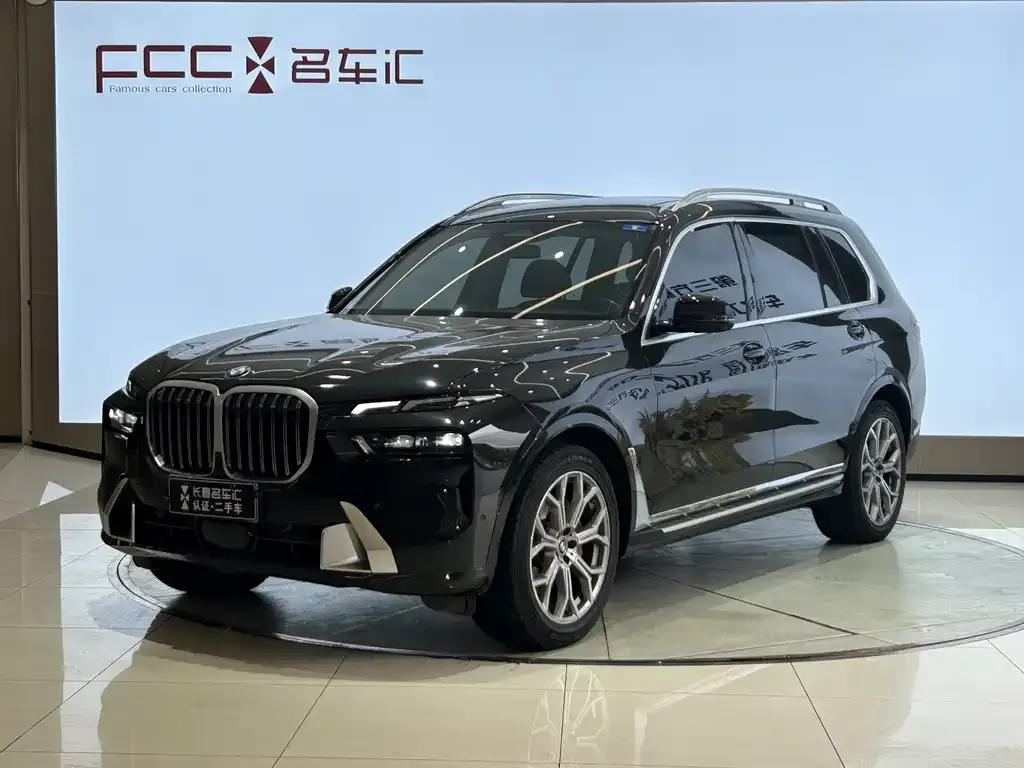 BMW X7 — фото 1